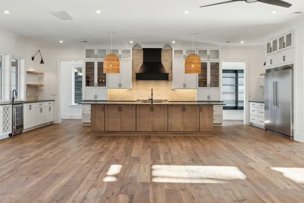 $3,299,000 | 3917 Delinger Dr Mount, Mount Pleasant, SC 29466