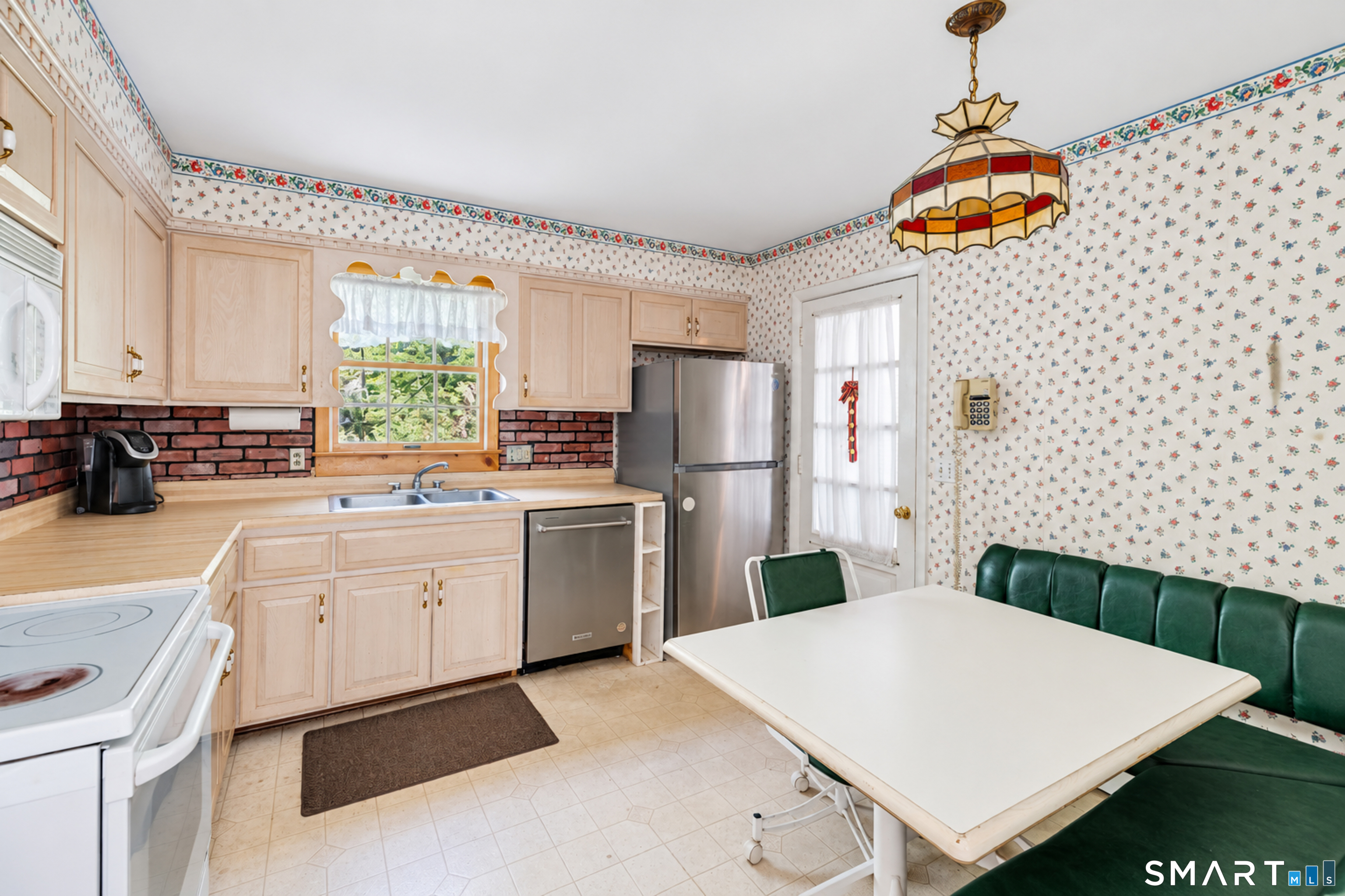 9 Stone Ranch Road East Lyme, CT 06333 - Photo 11 of 34 Gallery Image 11