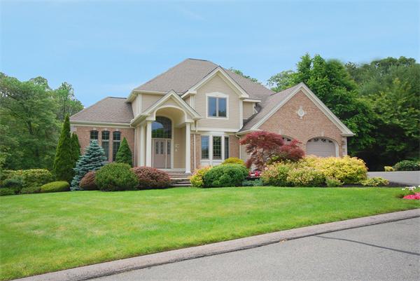 14 Mansfield Road Middleton, MA 01949 - Photo 1 of 30 Gallery Image 1