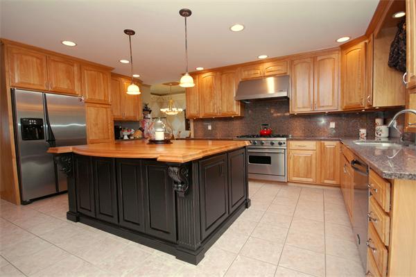 14 Mansfield Road Middleton, MA 01949 - Photo 3 of 30 Gallery Image 3