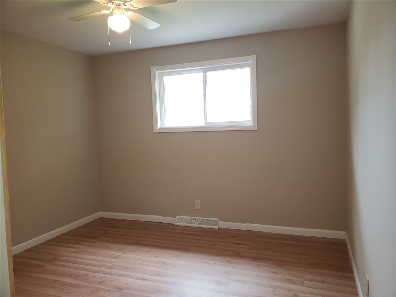2539 Midland Road Bay City, MI 48706 - Photo 10 of 29 Gallery Image 10