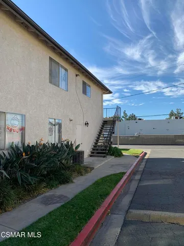 $2,400 | 2033 Calle La Sombra, Unit 4, Simi Valley, CA 93063