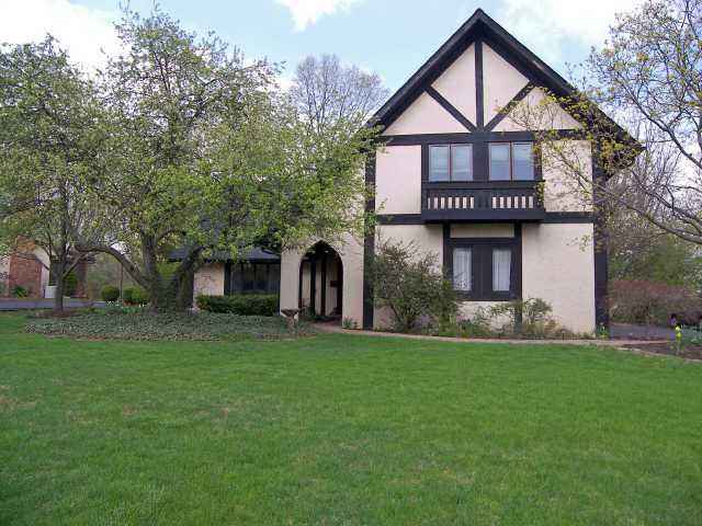 1260 Windham Road Columbus, OH 43220 - Photo 1 of 18 Gallery Image 1
