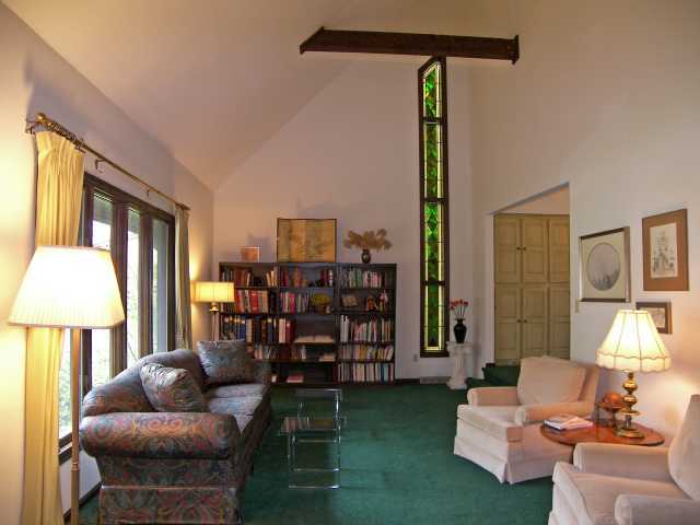 1260 Windham Road Columbus, OH 43220 - Photo 2 of 18 Gallery Image 2
