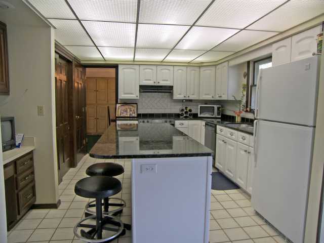 1260 Windham Road Columbus, OH 43220 - Photo 6 of 18 Gallery Image 6
