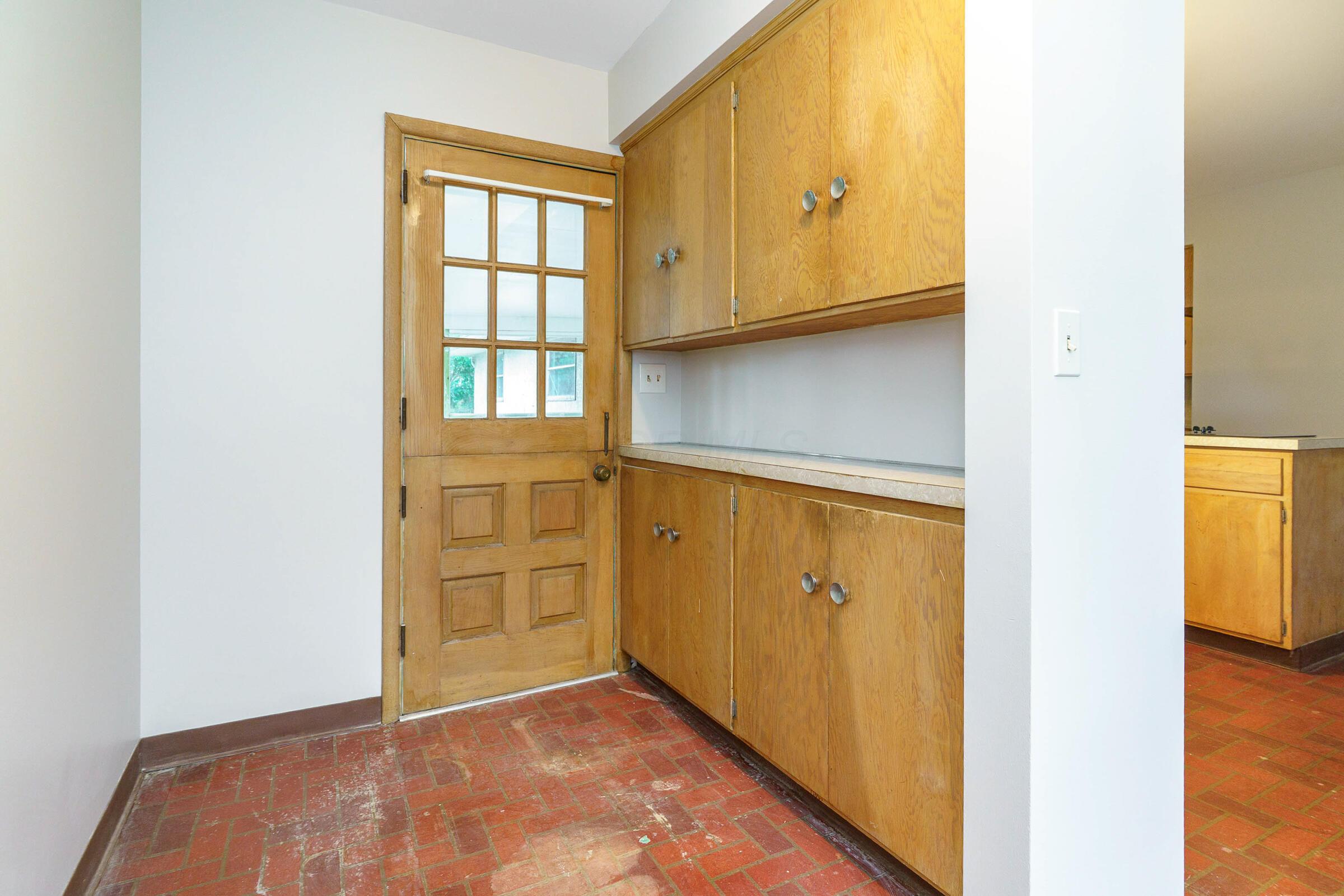 2940 Belmar Road Columbus, OH 43209 - Photo 15 of 32 Mud Room