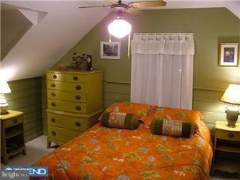 1521 Lucon Road Oreland, PA 19075 - Photo 6 of 10 Bedroom