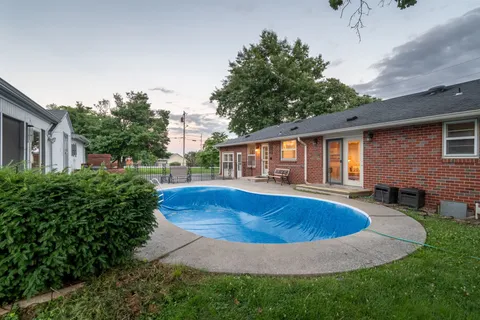 $525,000 | 2940 Fernbrook Lane, Nashville, TN 37214