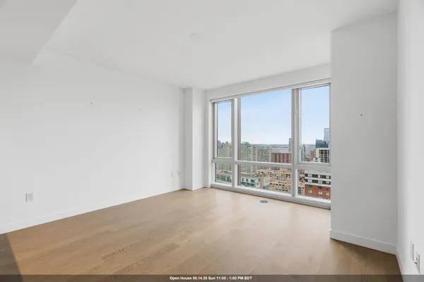 $899,900 | 75 Park Lane South, Unit 3305X, Jersey City, NJ 07310