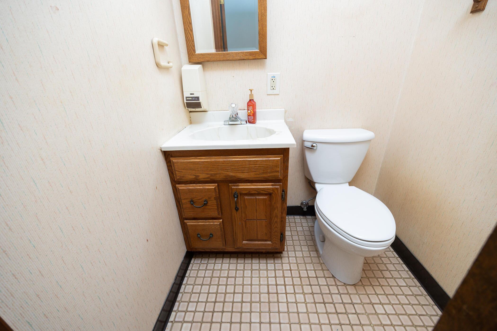 5436 Aspen Road Columbus, OH 43229 - Photo 49 of 70 5436 Aspen Rd 049