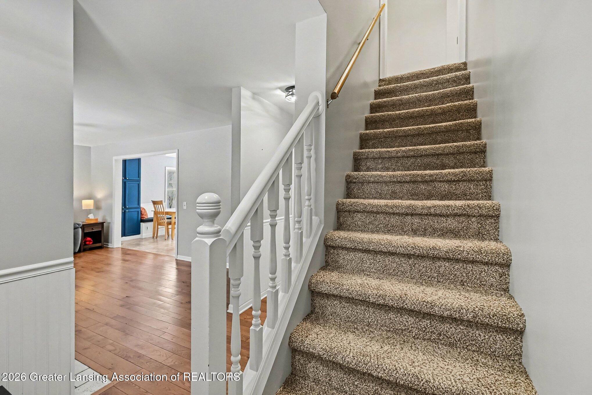 16505 Heim Road Chelsea, MI 48118 - Photo 6 of 29 Stair