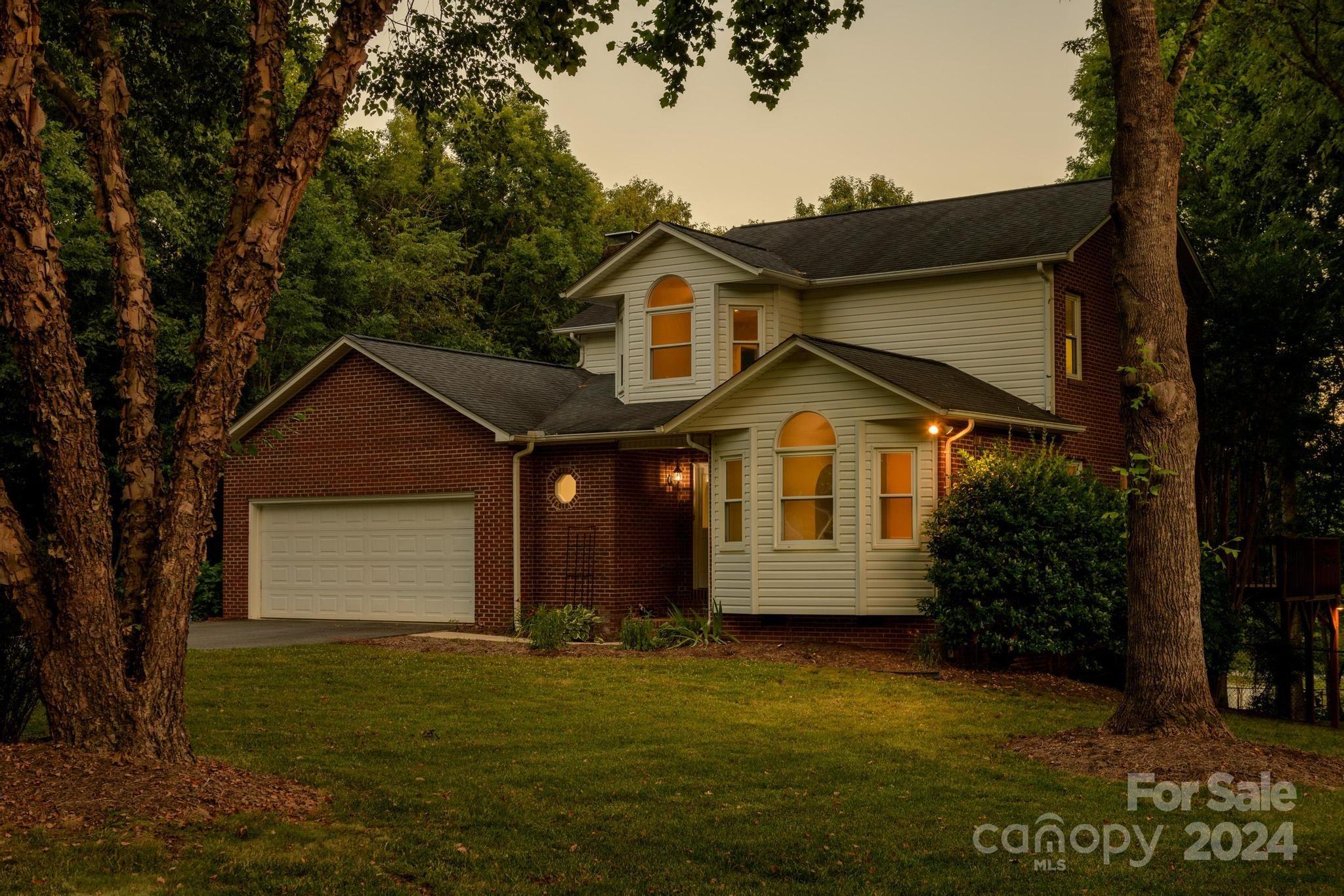 6541 Willowbottom Road Hickory, NC 28602 - Photo 2 of 47 Gallery Image 2