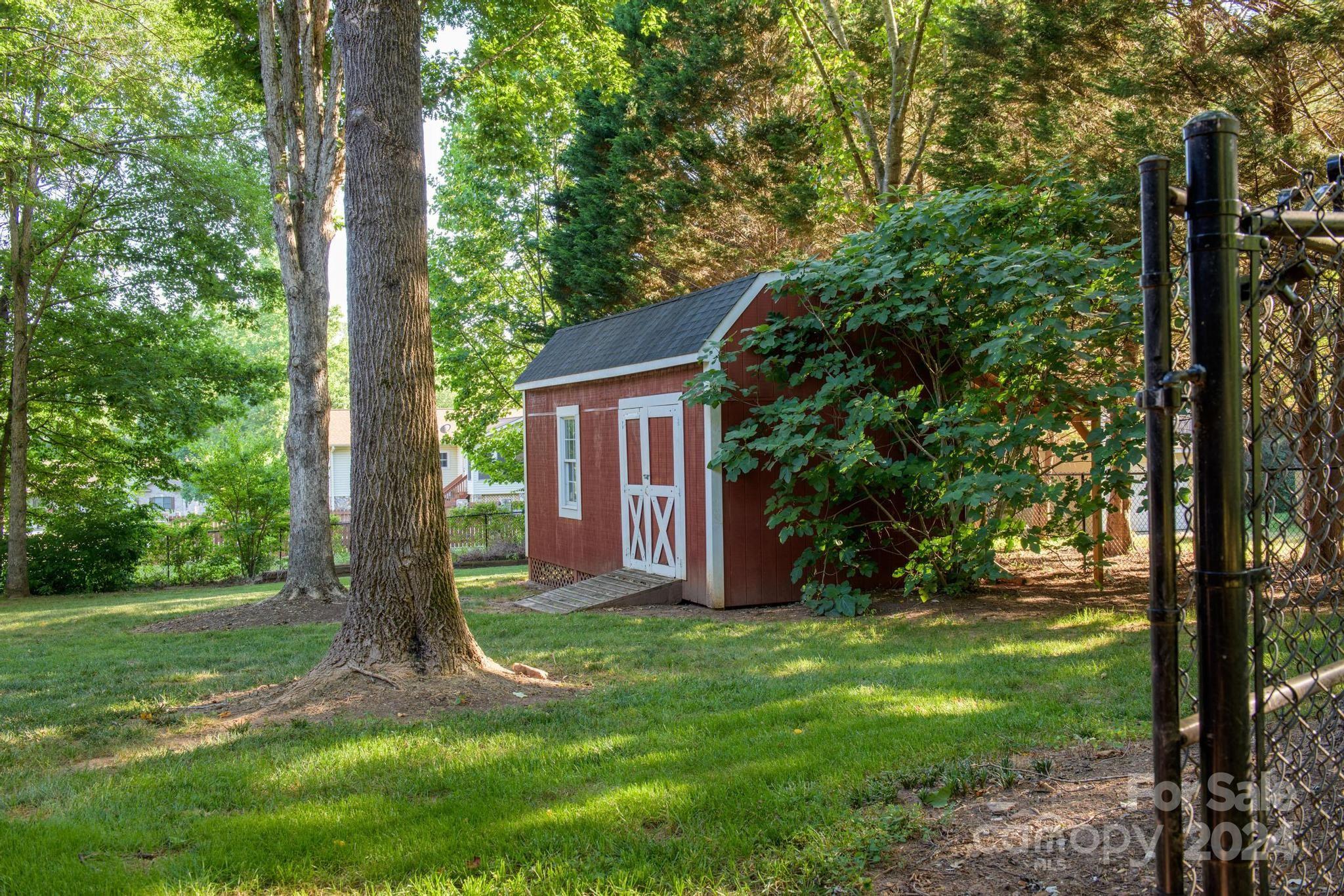6541 Willowbottom Road Hickory, NC 28602 - Photo 40 of 47 Gallery Image 40
