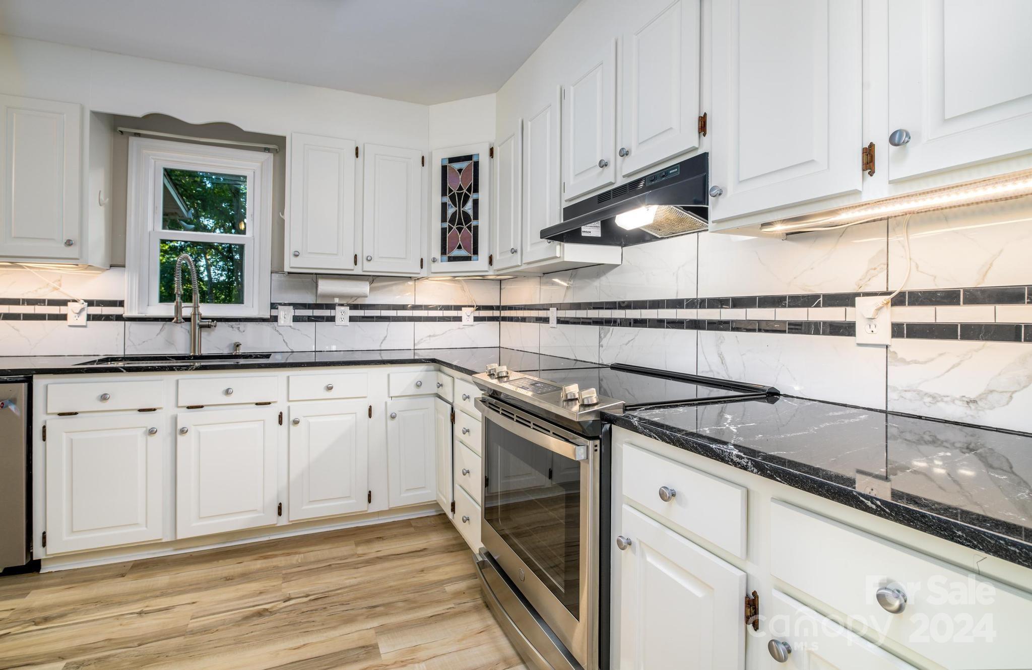 6541 Willowbottom Road Hickory, NC 28602 - Photo 10 of 47 Gallery Image 10