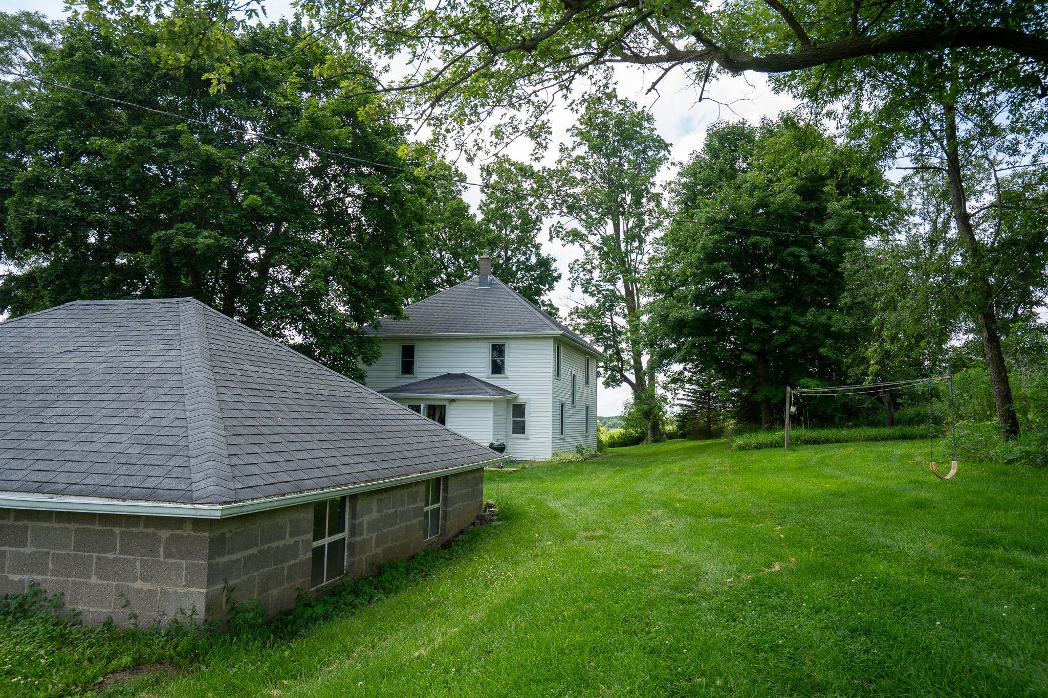 13338 Dobbs Road Darlington, WI 53530 - Photo 25 of 30