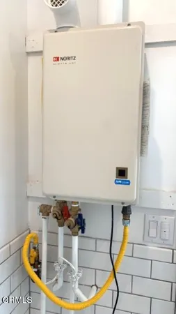 $8,000 | 4909 1/2 South Central Avenue, Los Angeles, CA 90011