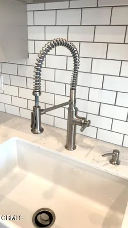 $8,000 | 4909 1/2 South Central Avenue, Los Angeles, CA 90011