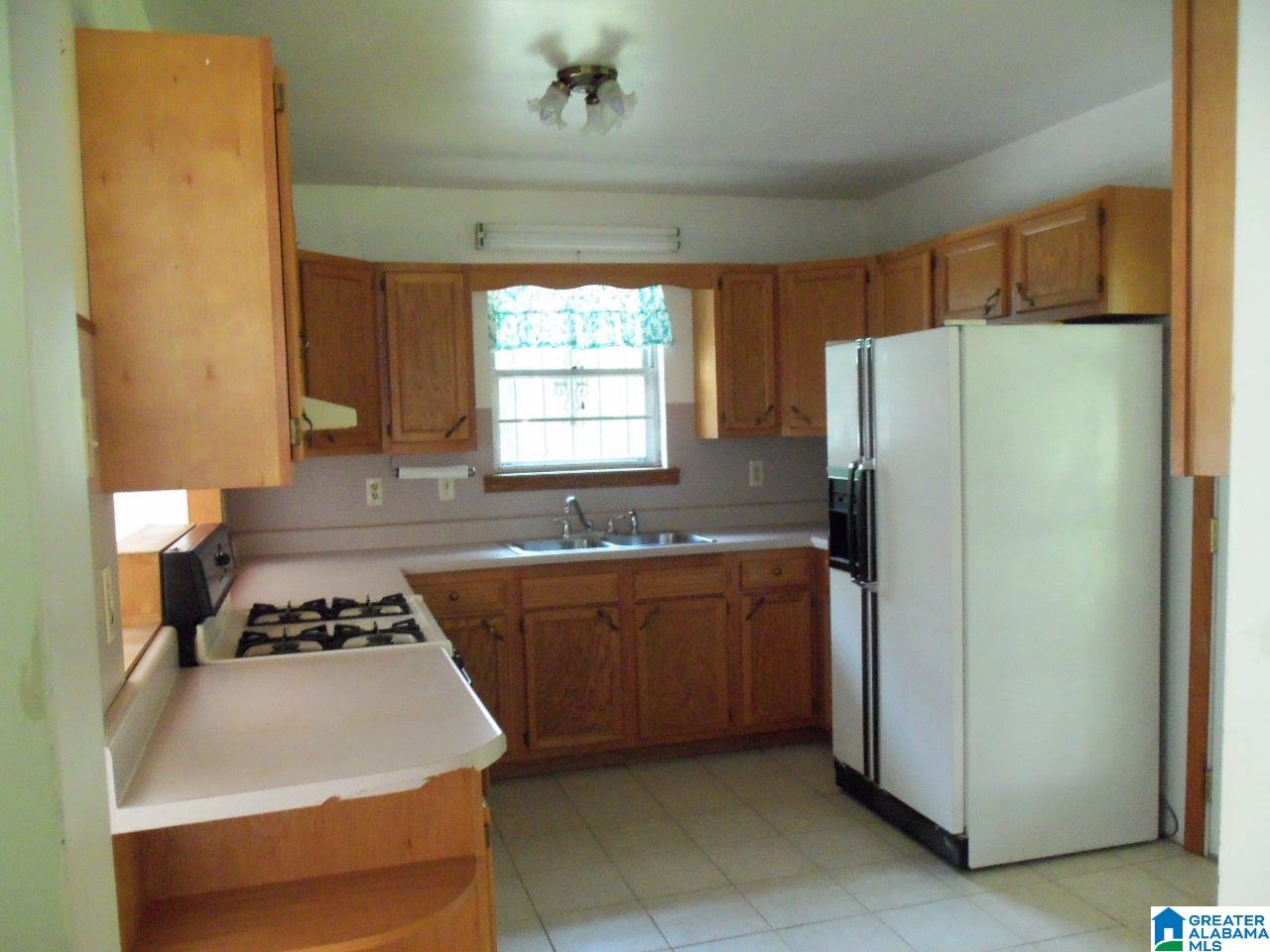2716 Ross Road Bessemer, AL 35022 - Photo 2 of 25