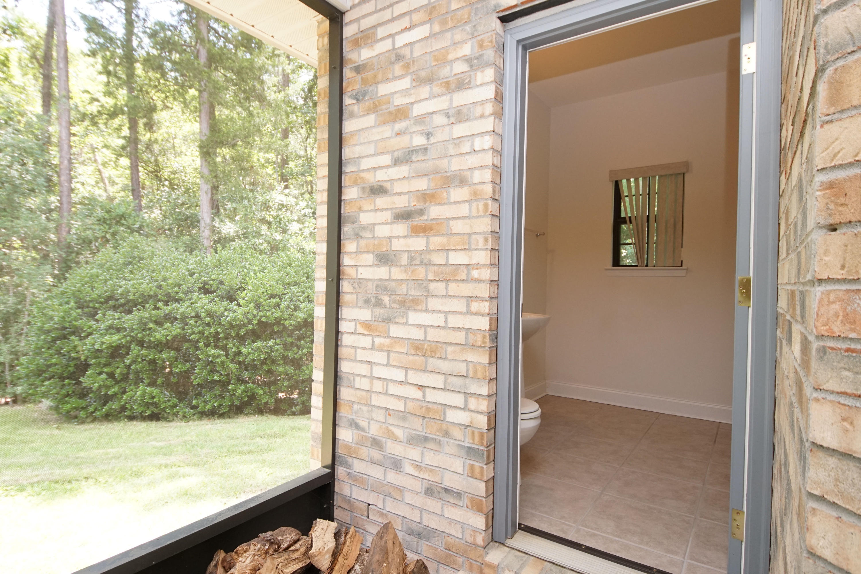 4423 Parsoni Loop Crestview, FL 32536 - Photo 50 of 57 4423ParsoniYScreened92