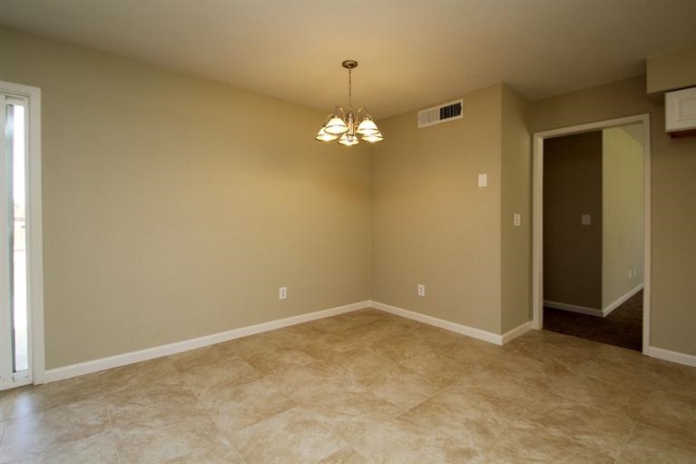 253 Maple Court Madera, CA 93637 - Photo 7 of 10 Gallery Image 7