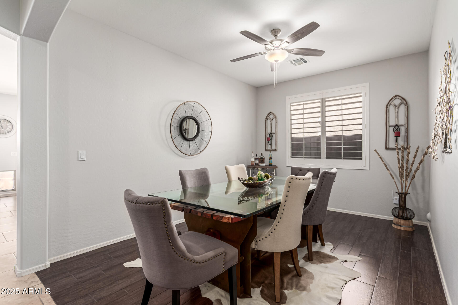 241 W. Roadrunner Dr. Chandler, AZ 85286 - Photo 15 of 44 Dining room