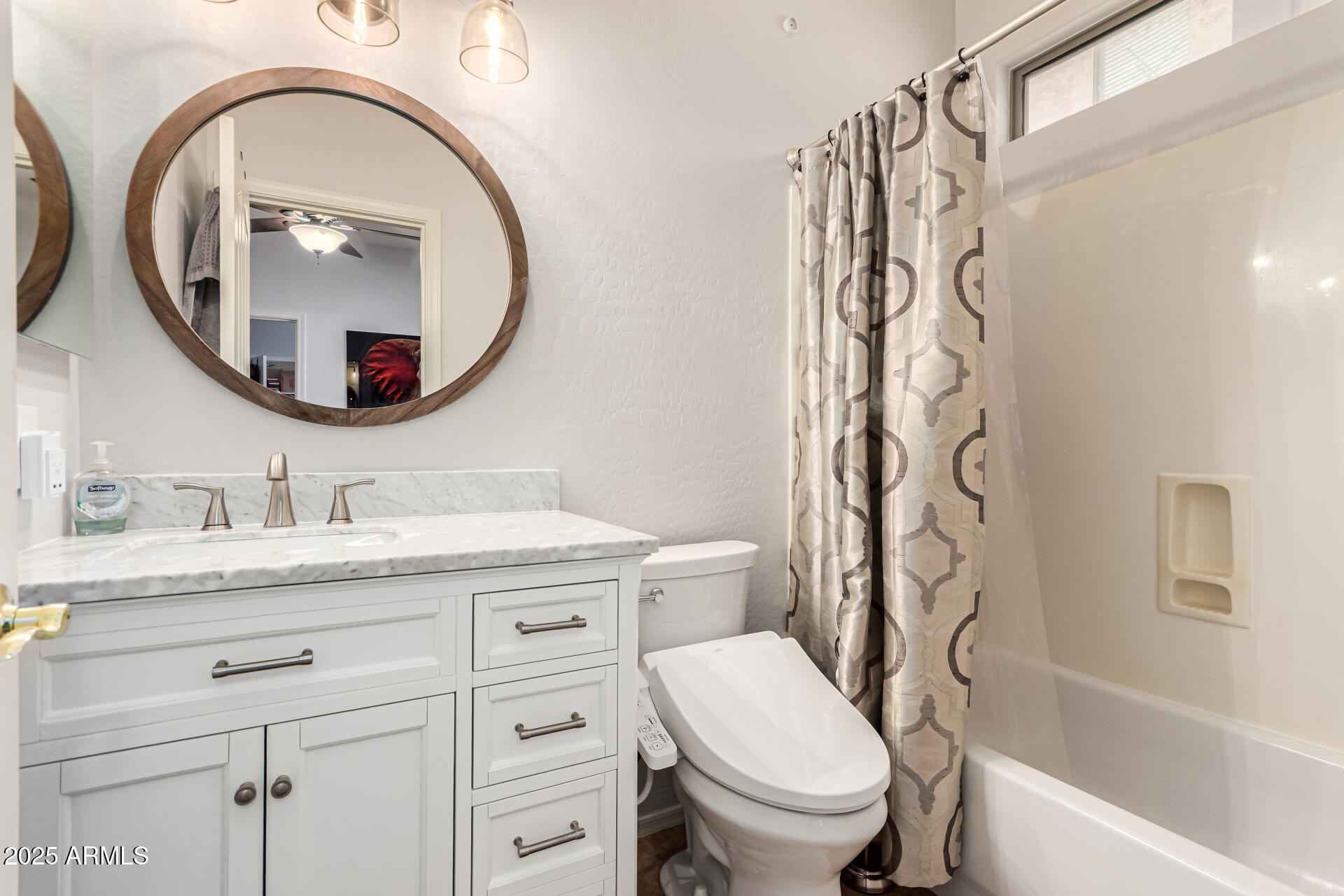 241 W. Roadrunner Dr. Chandler, AZ 85286 - Photo 23 of 44 Guest bath