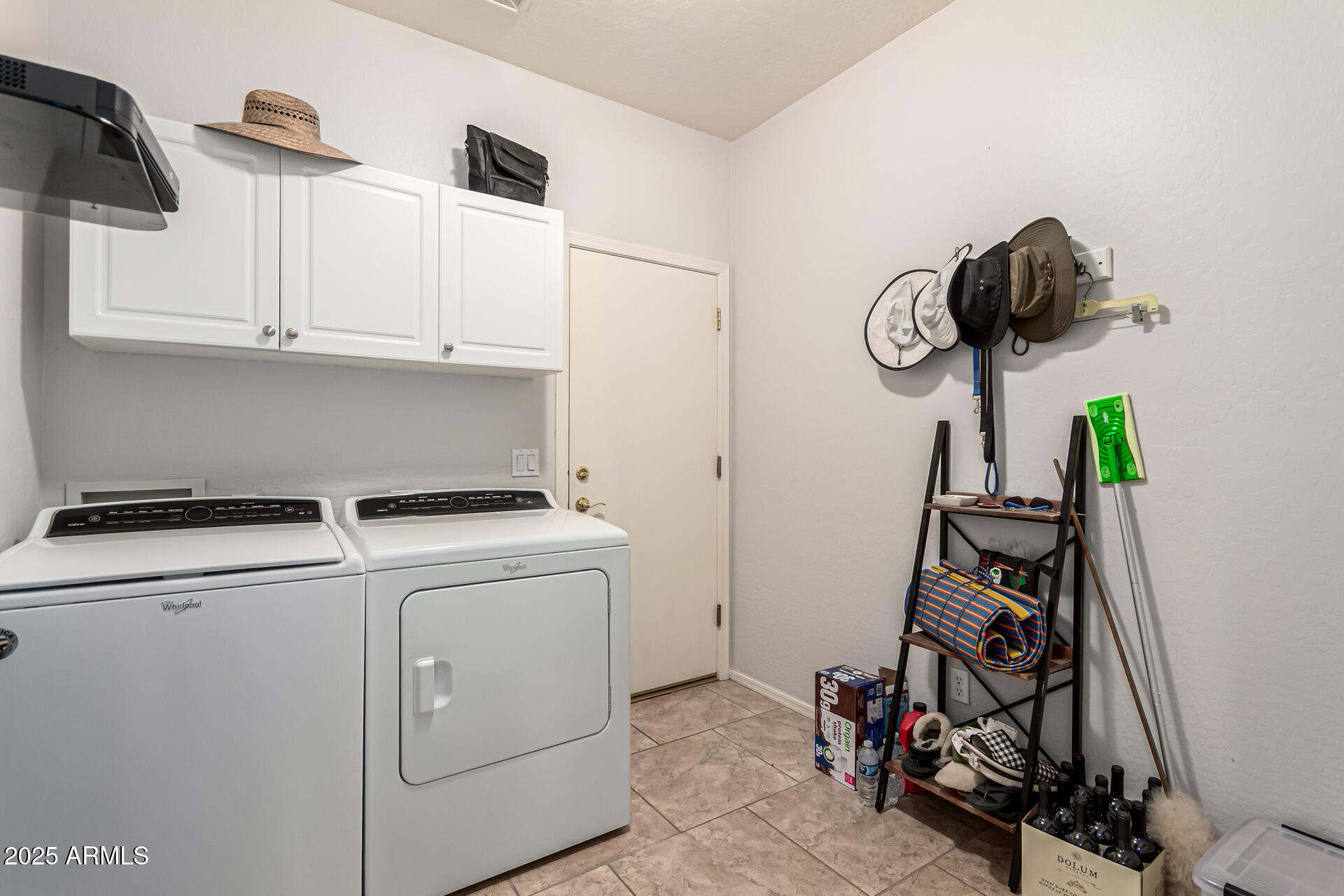 241 W. Roadrunner Dr. Chandler, AZ 85286 - Photo 29 of 44 Laundry