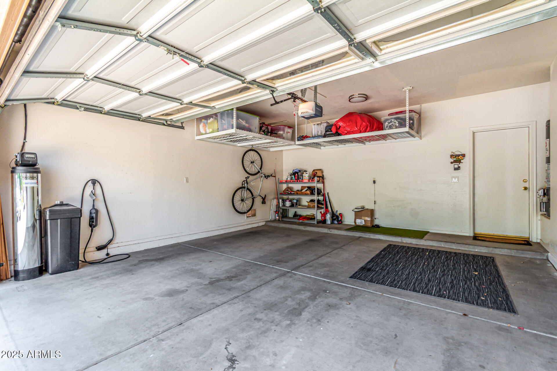 241 W. Roadrunner Dr. Chandler, AZ 85286 - Photo 30 of 44 2 Car Garage