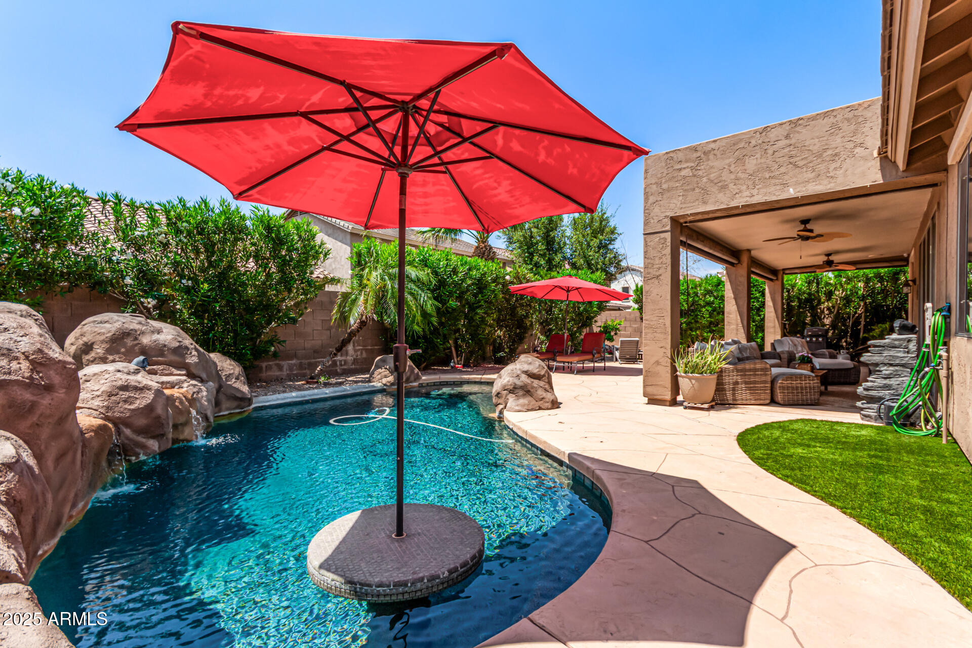 241 W. Roadrunner Dr. Chandler, AZ 85286 - Photo 33 of 44 Pool