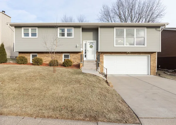 $239,900 | 3510 35th Street, Moline, IL 61265