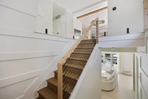 a view of entryway and hall