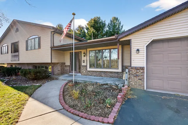 $599,000 | 7009 Barber Circle, Trenton, WI 53090