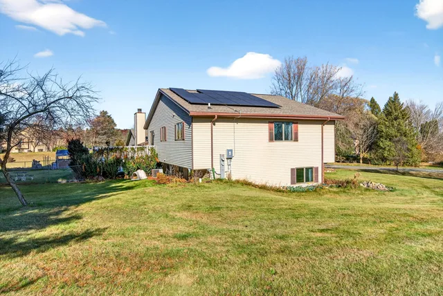 $599,000 | 7009 Barber Circle, Trenton, WI 53090