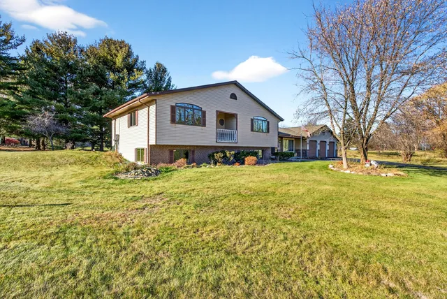 $599,000 | 7009 Barber Circle, Trenton, WI 53090