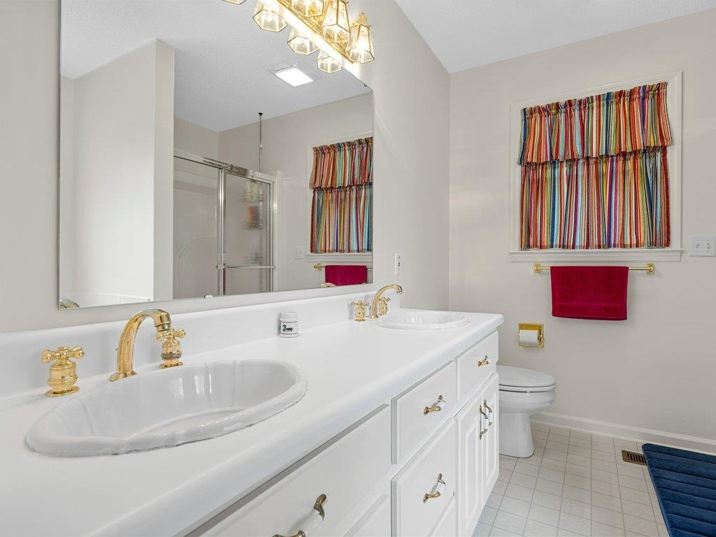 208 West Durham Street Landrum, SC 29356 - Photo 16 of 44