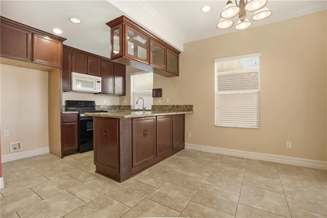 $3,965 | 12712 Menlo Avenue, Unit B, Hawthorne, CA 90250