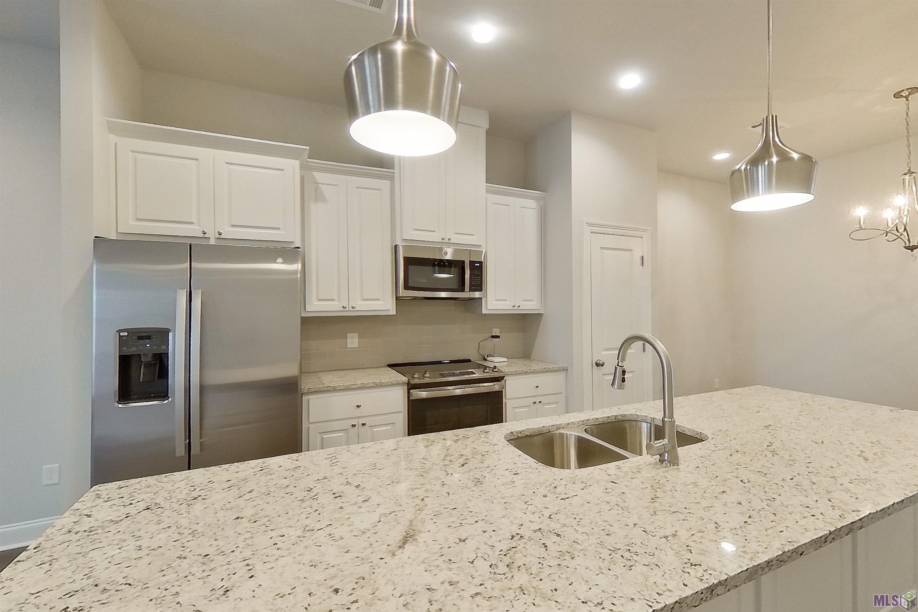 15631 Boothy Lane Baton Rouge, LA 70817 - Photo 10 of 18