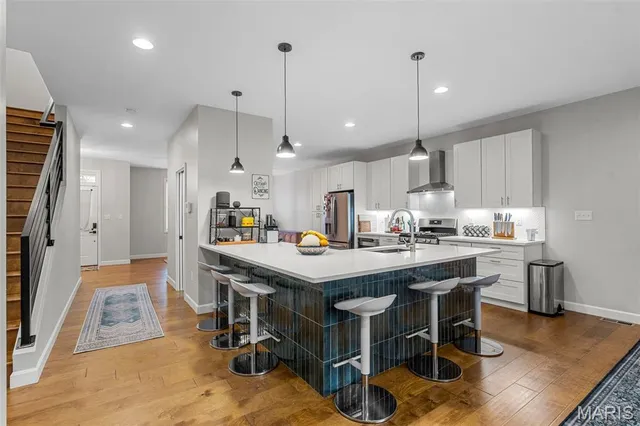 $599,000 | 2022 Geyer Avenue, St. Louis, MO 63104