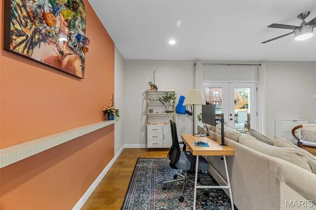 $599,000 | 2022 Geyer Avenue, St. Louis, MO 63104