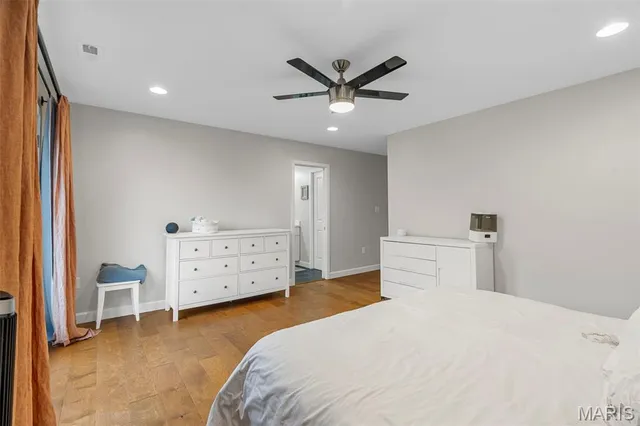 $599,000 | 2022 Geyer Avenue, St. Louis, MO 63104