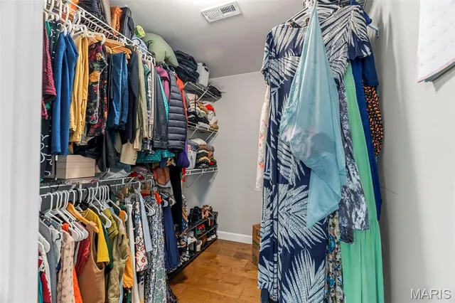 $599,000 | 2022 Geyer Avenue, St. Louis, MO 63104