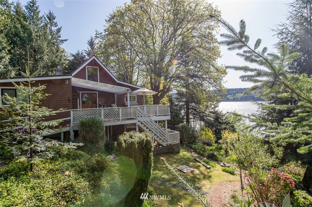 27605 Hake Road Southwest Vashon, WA 98070 - Photo 16 of 23 Gallery Image 16