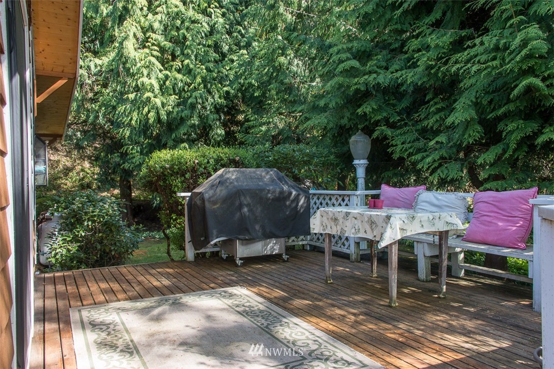 27605 Hake Road Southwest Vashon, WA 98070 - Photo 19 of 23 Gallery Image 19