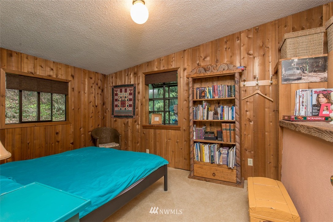 27605 Hake Road Southwest Vashon, WA 98070 - Photo 8 of 23 Gallery Image 8