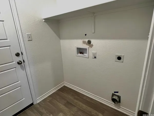 $2,300 | 7510 Fishbowl Lane, San Antonio, TX 78253