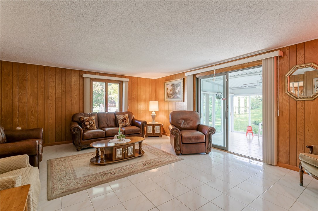 129 Fox Hall Drive Irondequoit, NY 14609 - Photo 3 of 24