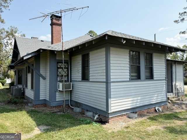 55 Hatcher Street Kite, GA 31049 - Photo 23 of 32 a front view of a house with garden