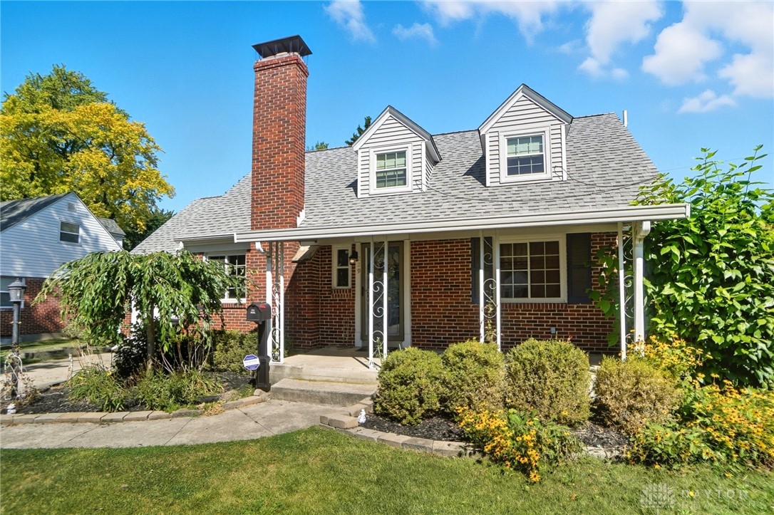 229 South Bromfield Road Kettering, OH 45429 - Photo 4 of 57