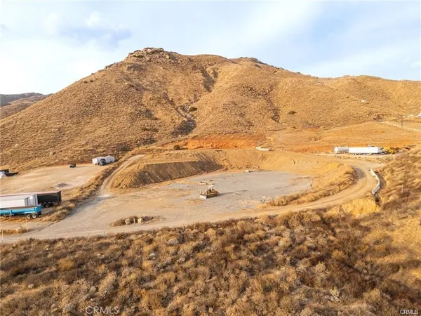 $2,750,000 | 0 Love Lane, Corona, CA 92883