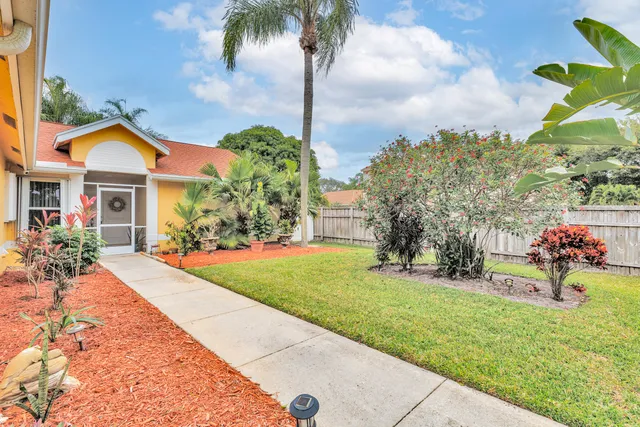 $515,000 | 9066 Paragon Way, Boynton Beach, FL 33472
